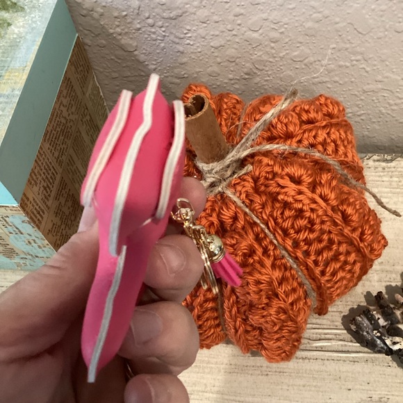 Pink Dog-Shaped Keychain and purse charm - Picture 5 of 7